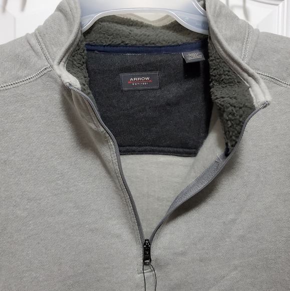 Arrow Sweater - Picture 9 of 12